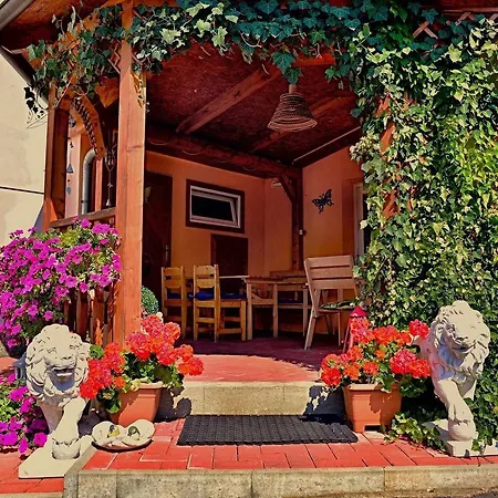 Penzion Radosov Ubytovani V Soukromi Guest house Kyselka (Karlovy Vary)
